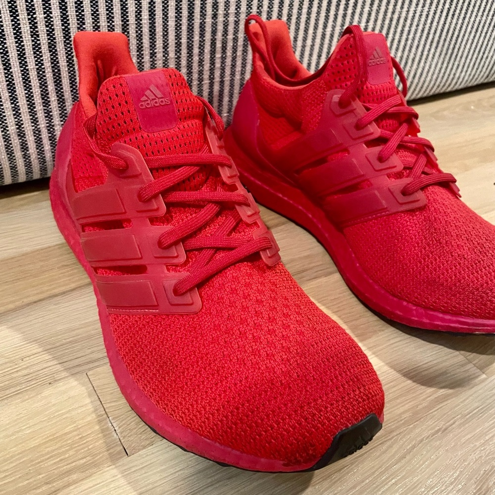 Adidas Ultraboost 2.0 ‘Scarlet’